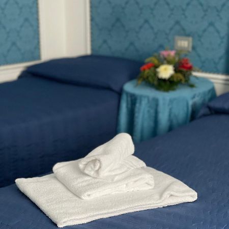 Hotel Michelangelo Реццато Экстерьер фото