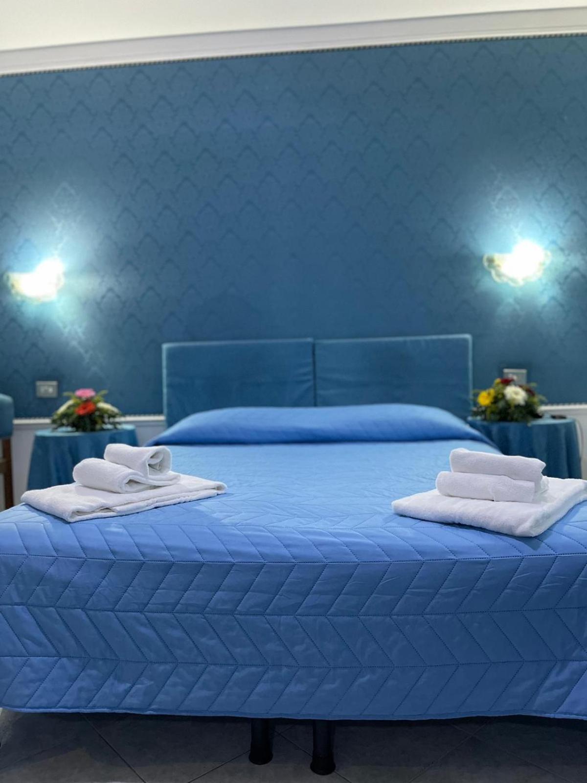 Hotel Michelangelo Реццато Экстерьер фото