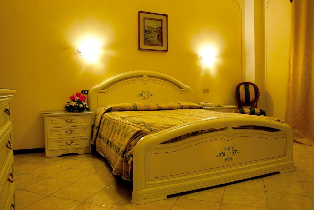 Hotel Michelangelo Реццато Экстерьер фото